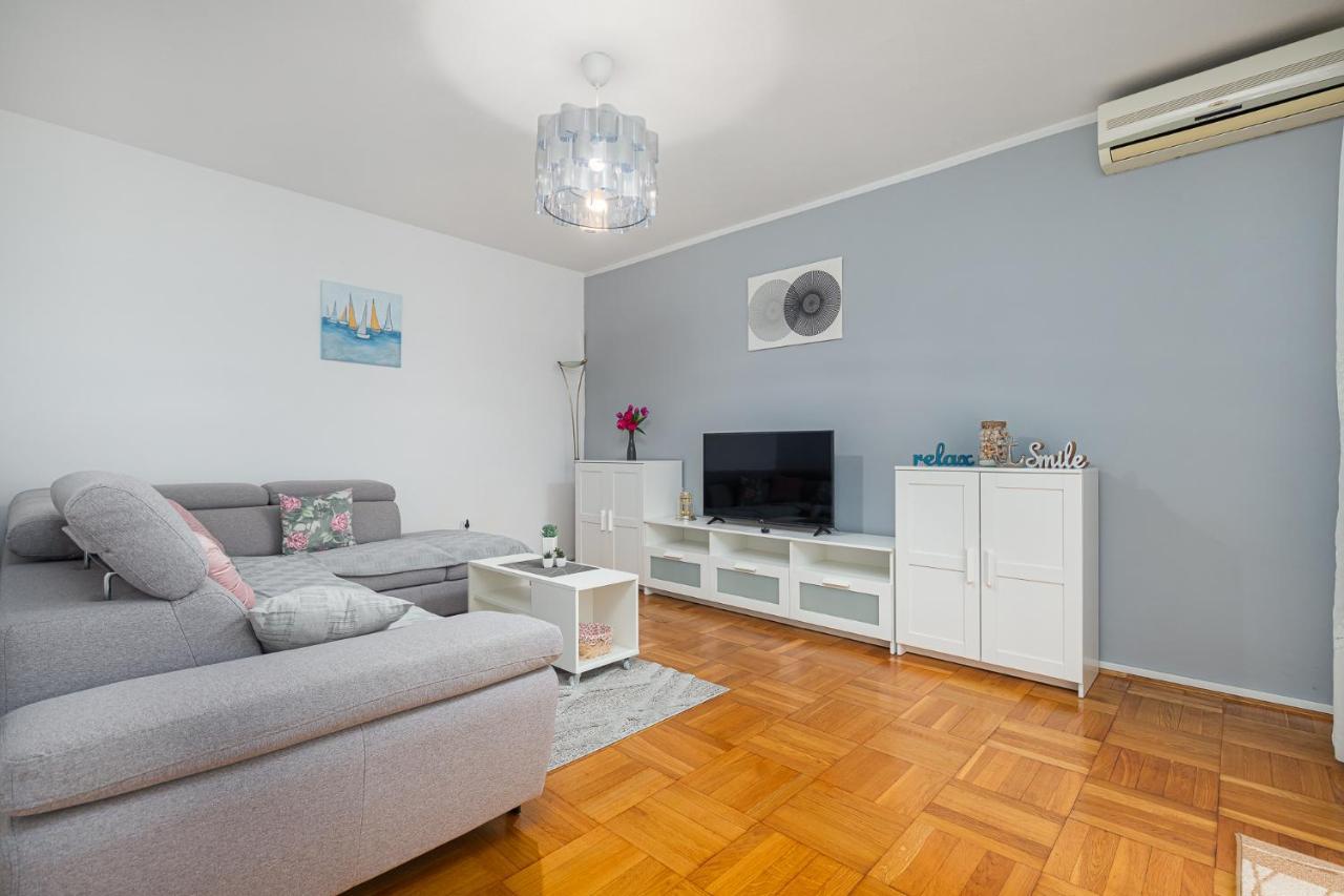 Dea B4+1 Apartment Пореч Екстериор снимка
