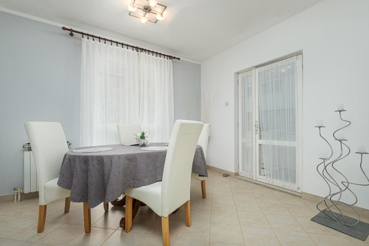 Dea B4+1 Apartment Пореч Екстериор снимка