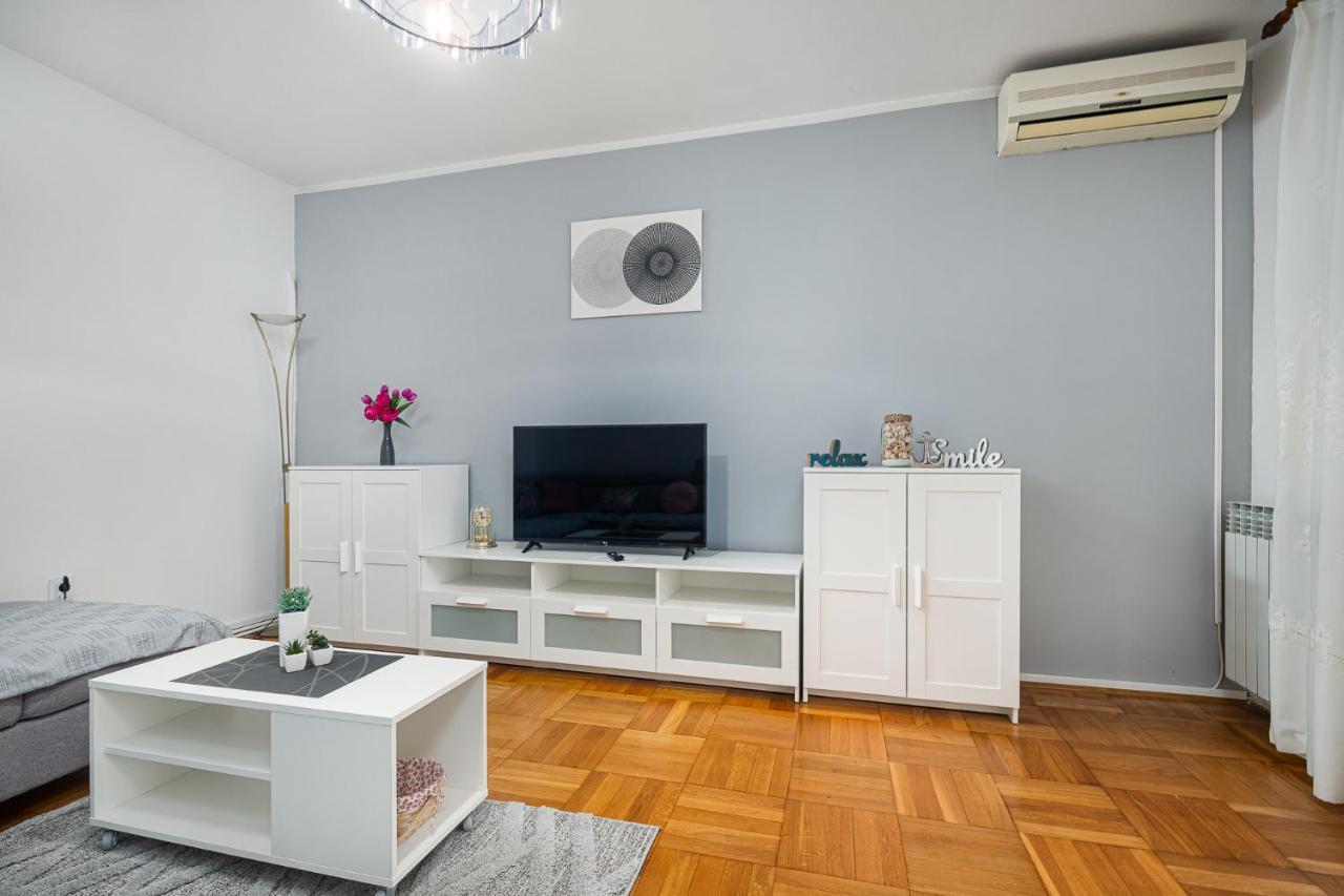 Dea B4+1 Apartment Пореч Екстериор снимка