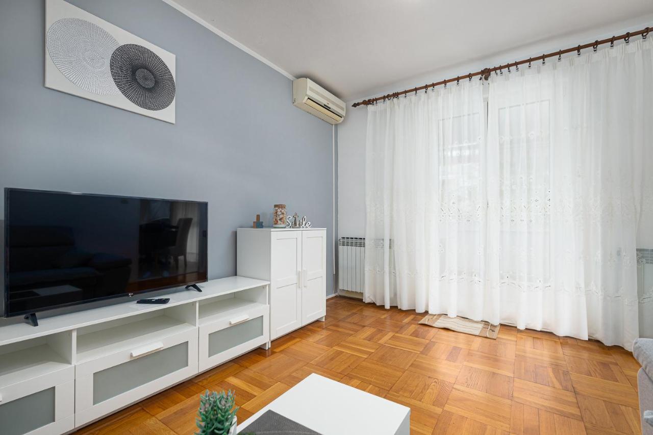 Dea B4+1 Apartment Пореч Екстериор снимка