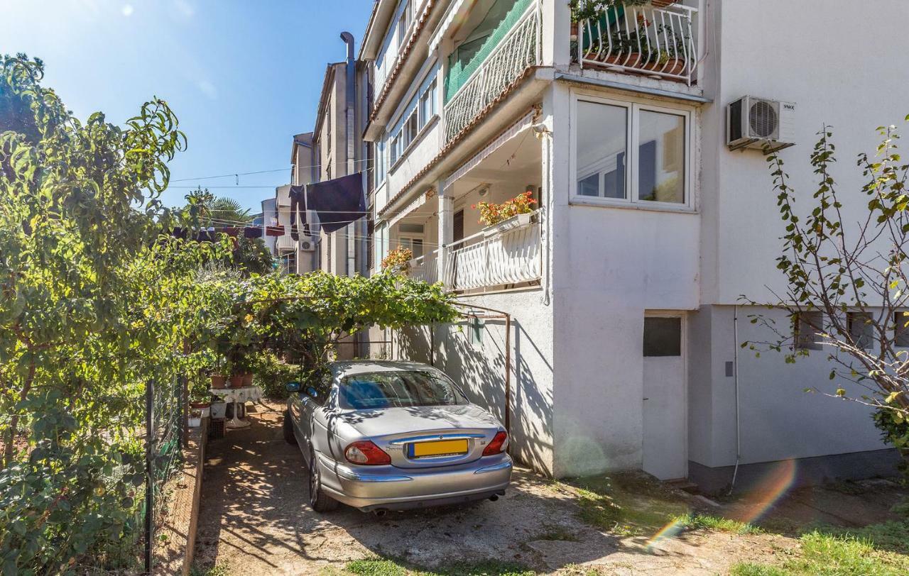 Dea B4+1 Apartment Пореч Екстериор снимка
